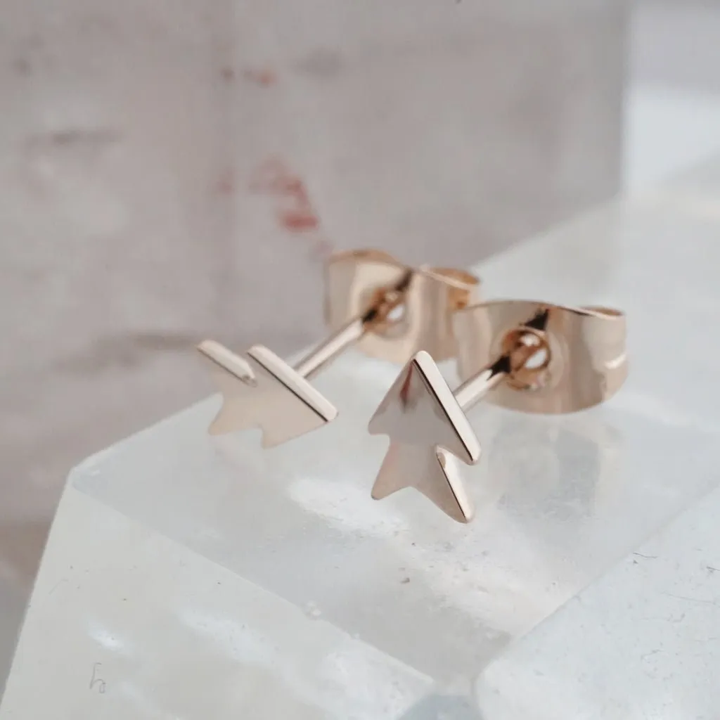 Arrowhead Studs