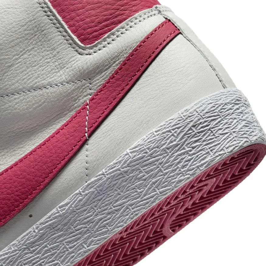 Blazer Mid ISO (White/Sweet Beet)