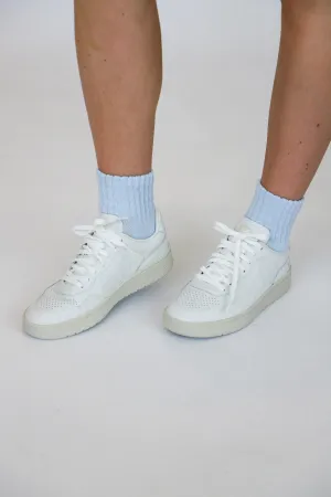 Extra White V-90 Sneaker