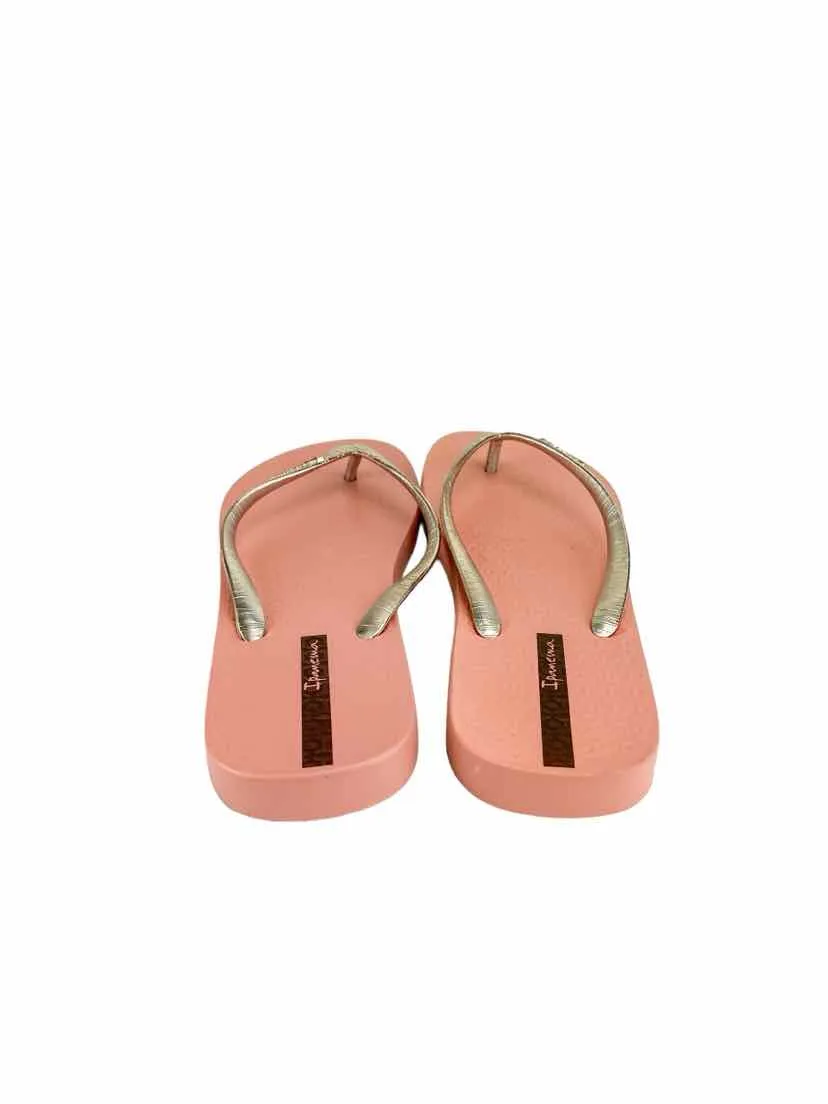 Ipanema Women's Glam Shimmer Gold Sandals Pink Size 9 (38 Bra)