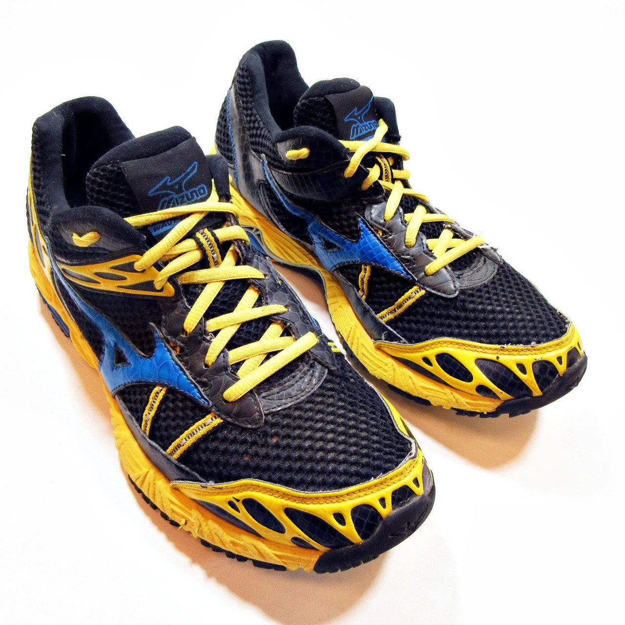 MIZUNO - Wave Ascand 7