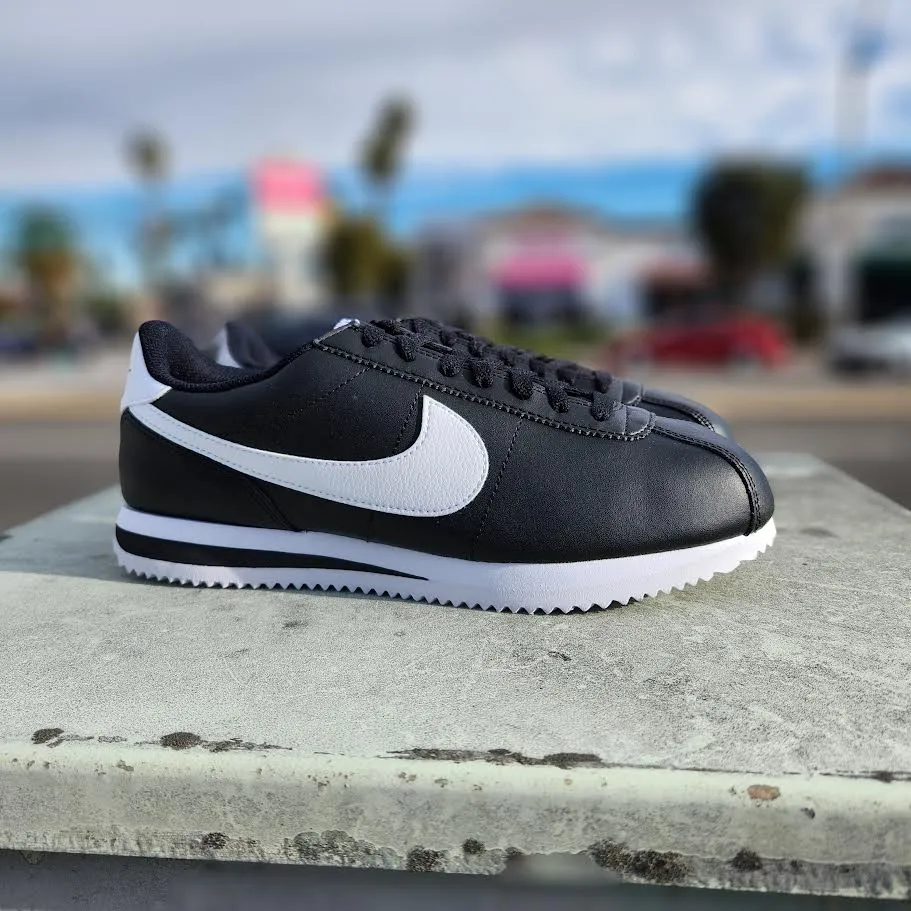 NIKE CORTEZ BLACK WHITE