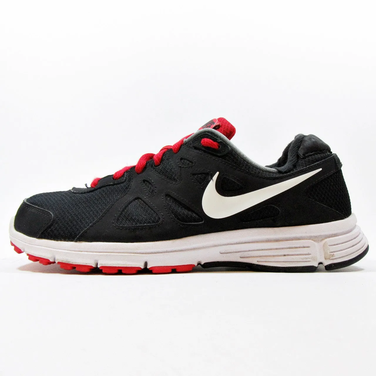 NIKE Revolution 2