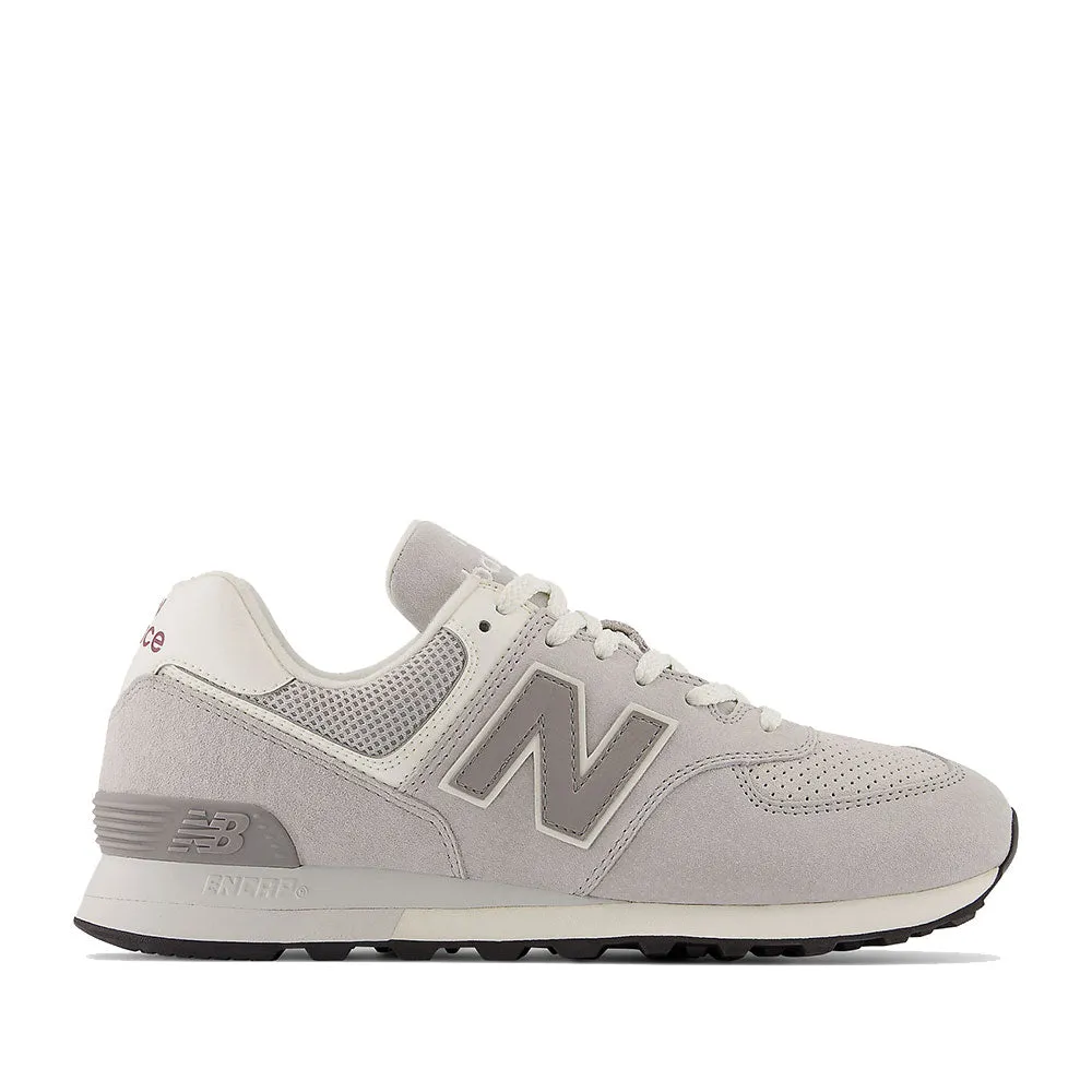 Scarpe Unisex NEW BALANCE Sneakers 574 in Pelle colore Rain Cloud e White