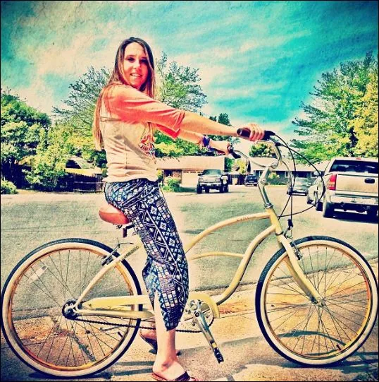 sixthreezero Classic Edition 7 Speed Women's Beach Cruiser Bicycle