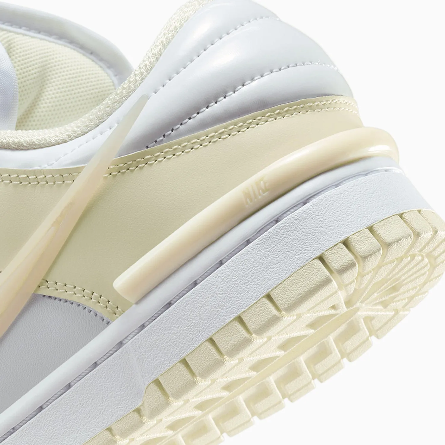 Women's Dunk Low Twist "Coconut Milk"