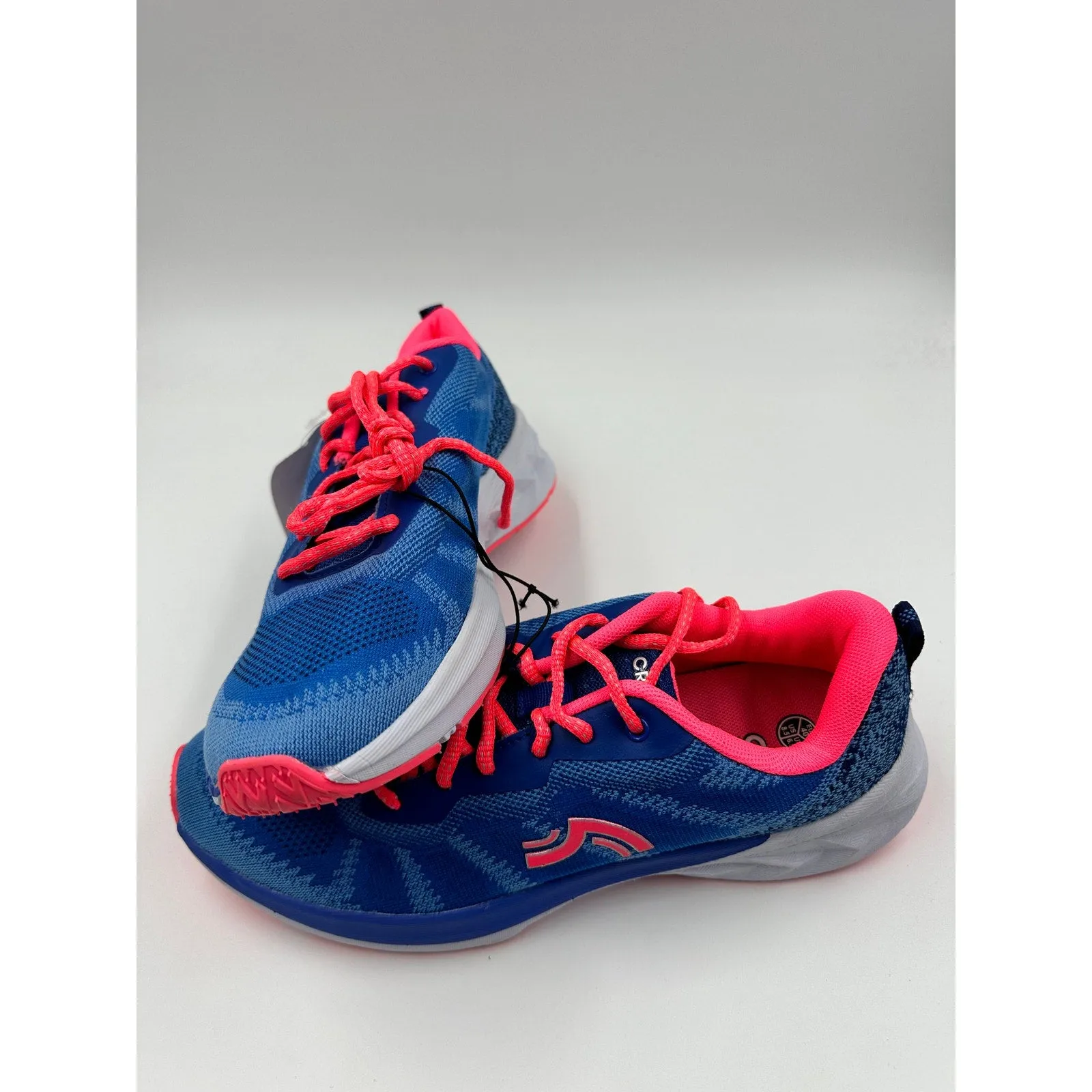 Women's Size 9, Retro Blue and Hot Pink Low Top Sneakers